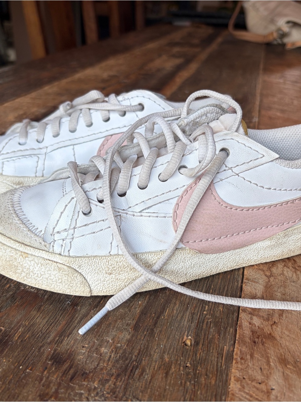 Nike Kids White Sneakers with Light Pink Swoosh Size 6
